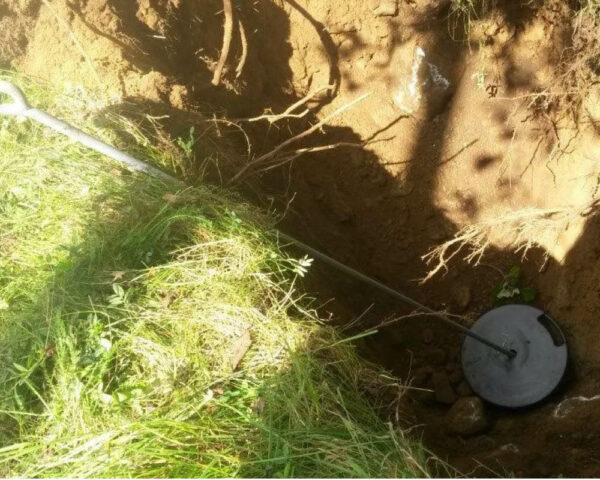 Snap-Anchor-secureing-overhead-powerline-poles-600x480